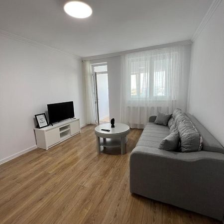 Sunny Apartment Center Suceava Ngoại thất bức ảnh